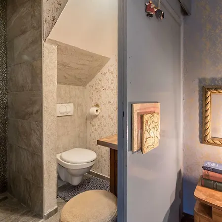 Apartman Livo Disno 12 *