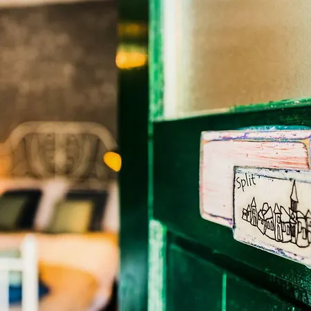 Livo Disno 12 * Split